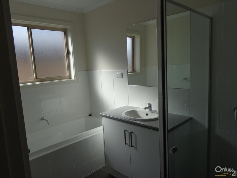 3 Eden Court, Whyalla Stuart SA 5608