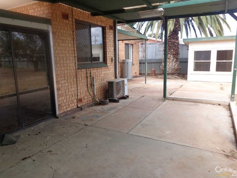 4 Neill Street, Whyalla Playford SA 5600