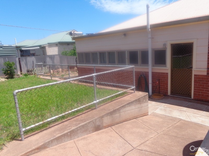 10 Ward Street, Whyalla SA 5600