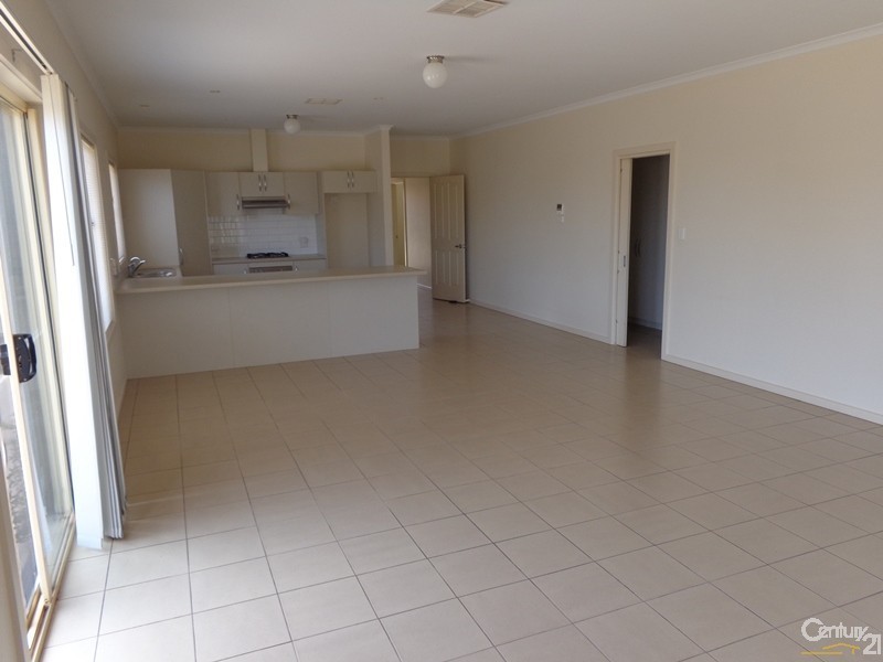 17 Fitzgerald Ave, Whyalla Jenkins SA 5609