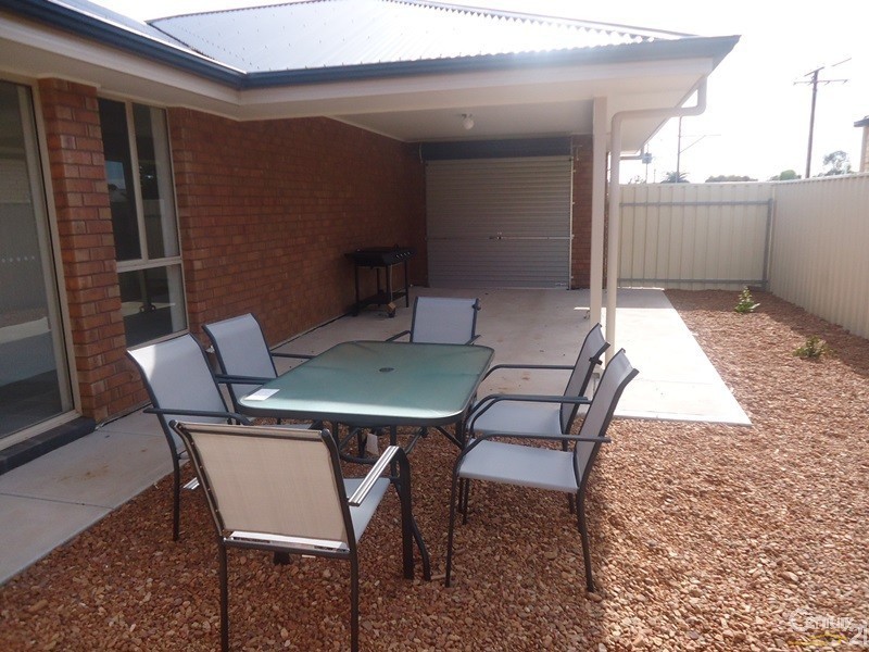 25 Phillips Street, Whyalla Stuart SA 5608