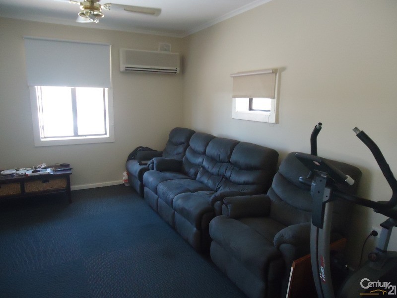 27 Millowick Street, Whyalla Stuart SA 5608