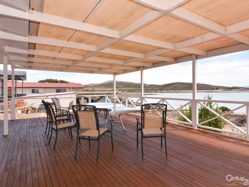 21 Quandong Drive Douglas Point South, Whyalla SA 5600