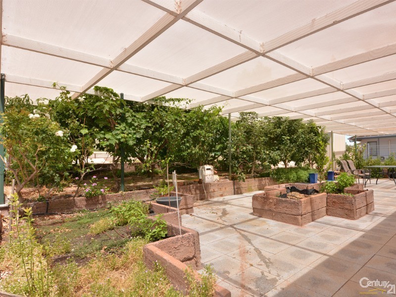 21 Quandong Drive Douglas Point South, Whyalla SA 5600