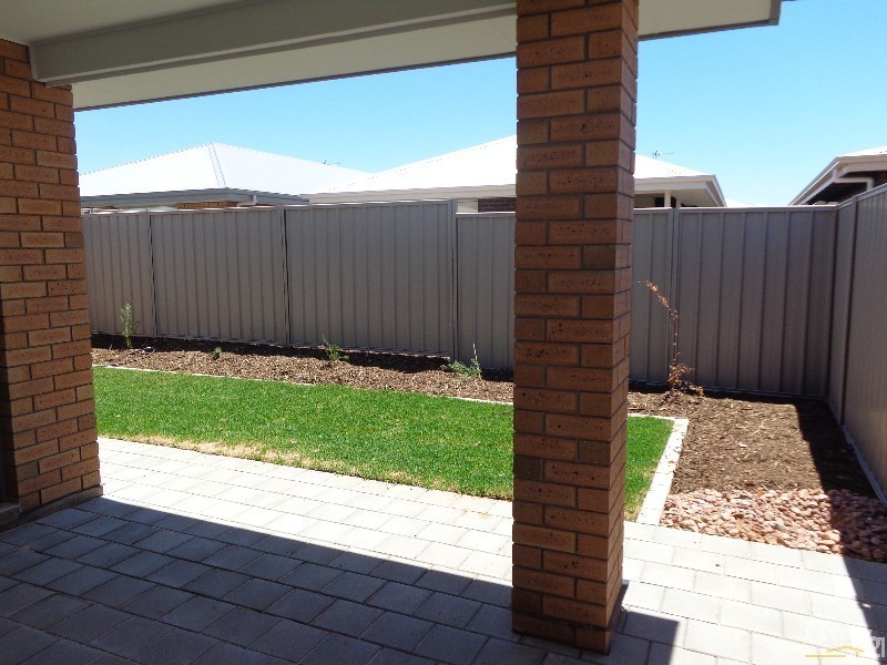 4 Bohlin Street, Whyalla Jenkins SA 5609