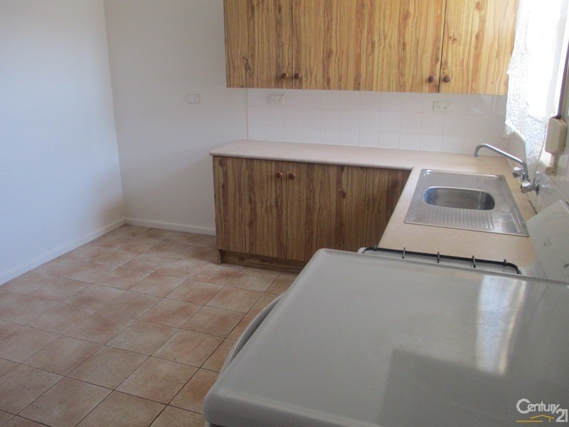 8 Wainwright Street, Whyalla Stuart SA 5608
