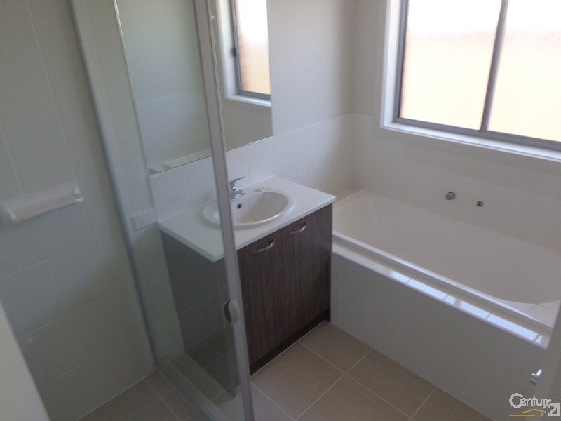2 Rohrlach Street, Whyalla Jenkins SA 5609