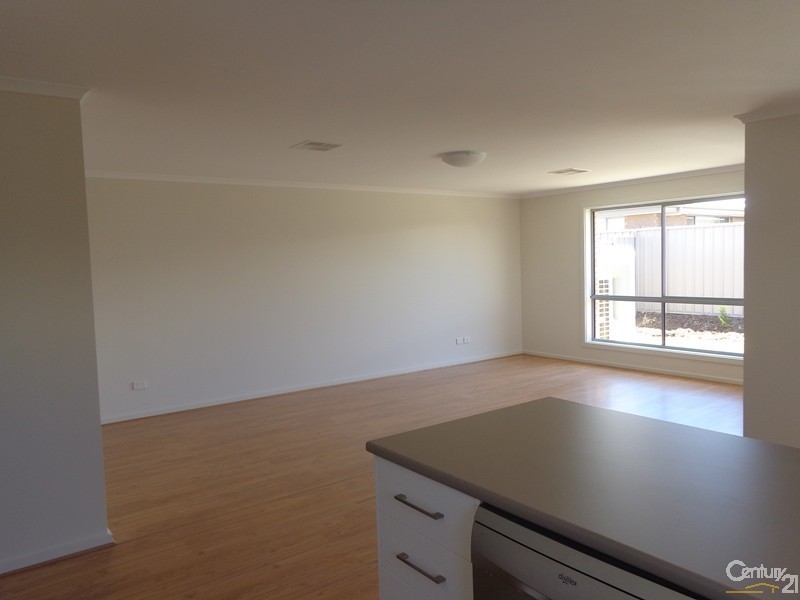 2 Rohrlach Street, Whyalla Jenkins SA 5609