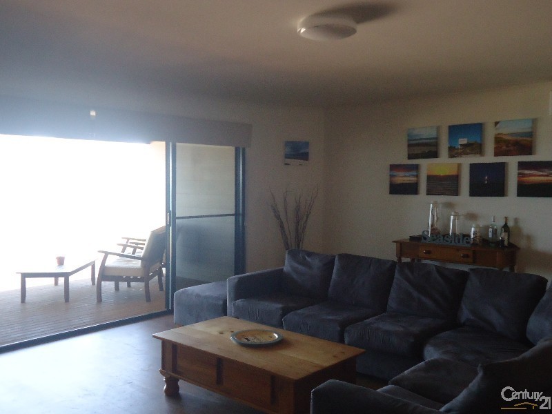 18 Eremophila Cove, Point Lowly SA 5600