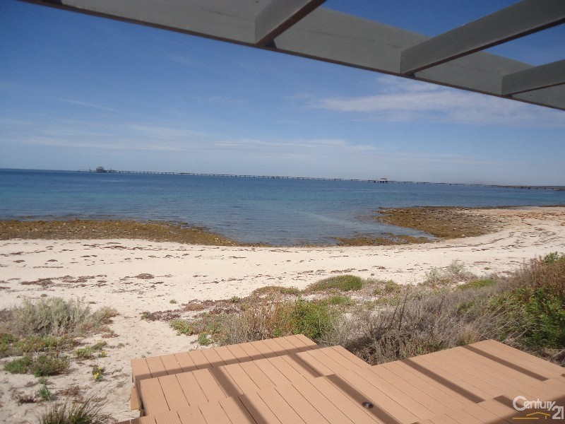 18 Eremophila Cove, Point Lowly SA 5600