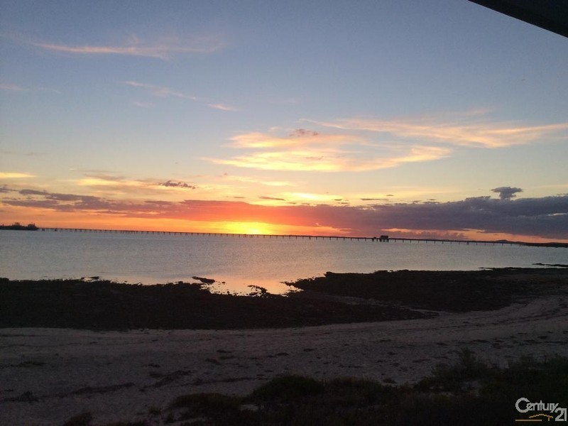 18 Eremophila Cove, Point Lowly SA 5600