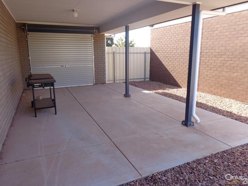 29 Phillips Street, Whyalla Stuart SA 5608
