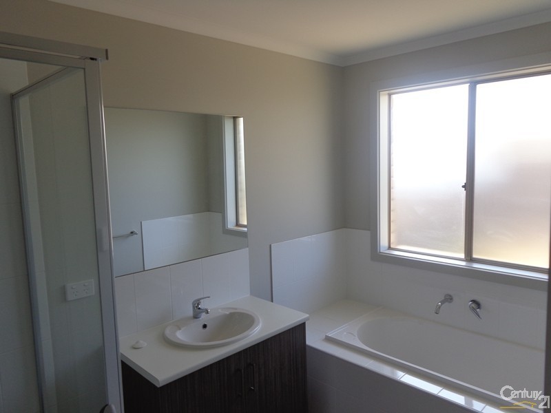 15 Rohrlach Street, Whyalla Jenkins SA 5609