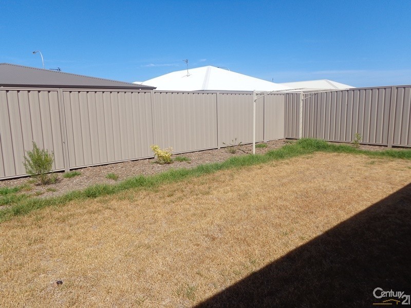 15 Rohrlach Street, Whyalla Jenkins SA 5609
