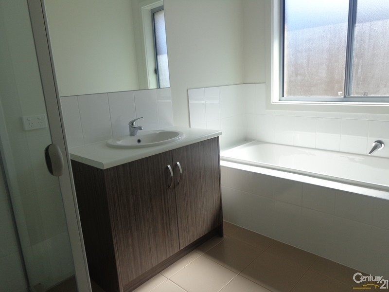 10 McInnes Street, Whyalla Jenkins SA 5609