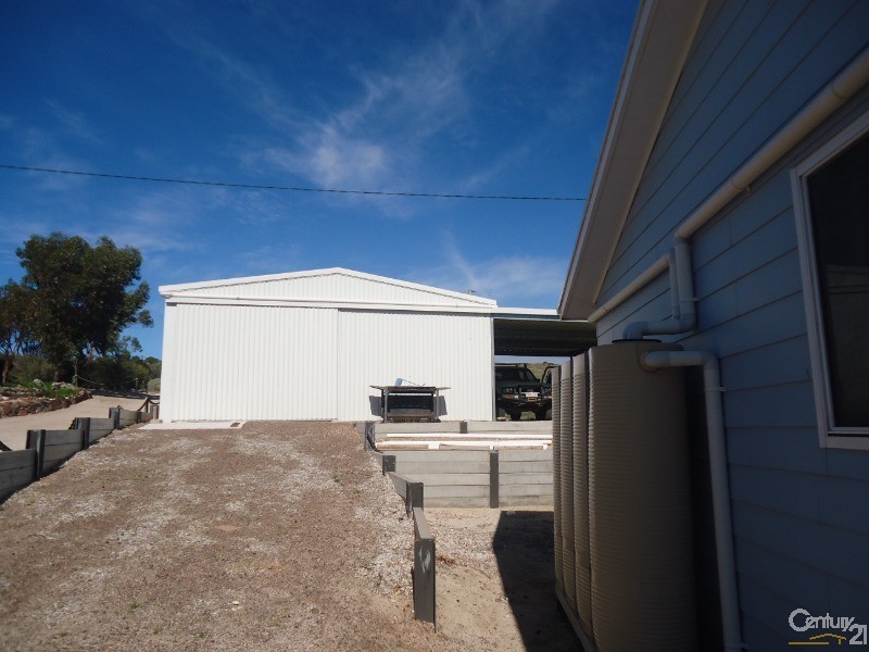 9 Quandong Drive Douglas Point South, Whyalla SA 5600