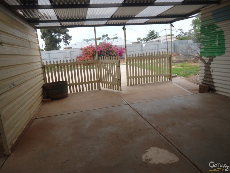 217 Jenkins Avenue, Whyalla Stuart SA 5608