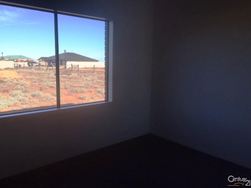 11 Fairclough Crescent, Whyalla Jenkins SA 5609