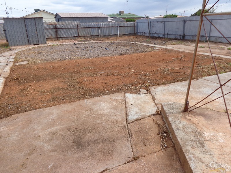 33 Kinnane Street, Whyalla Norrie SA 5608