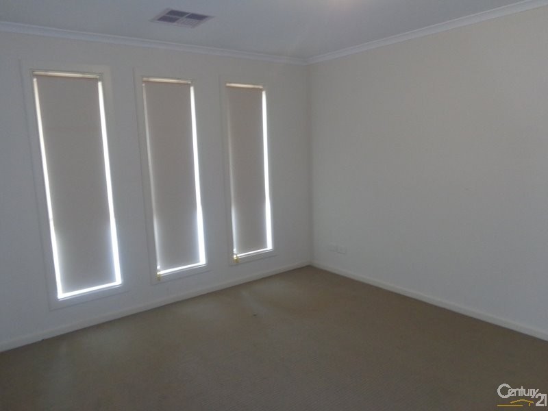 8 Gale St, Whyalla Jenkins SA 5609