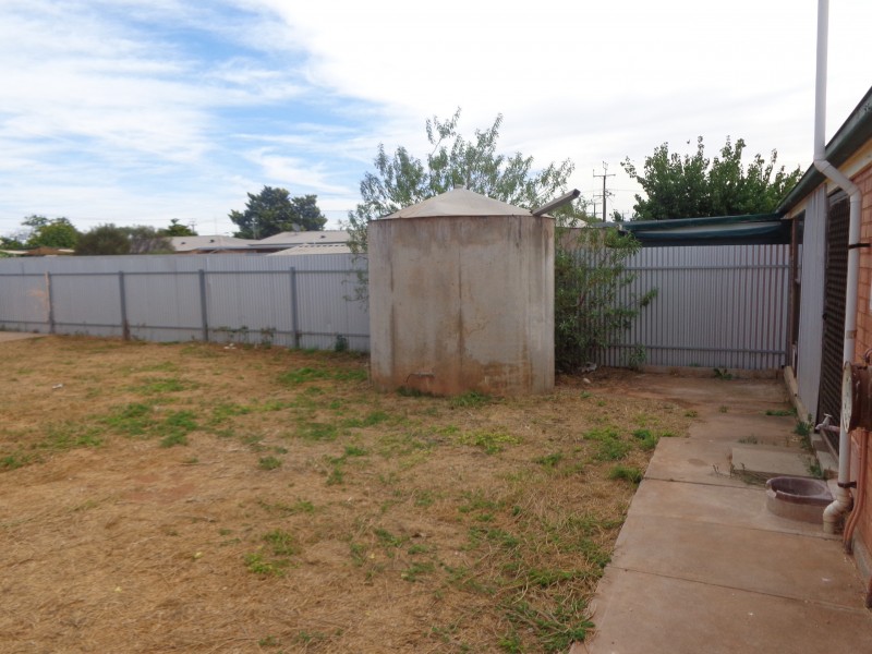17 Hawke Street, Whyalla Stuart SA 5608