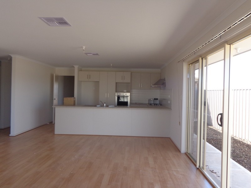 11 Gale Street, Whyalla Jenkins SA 5609