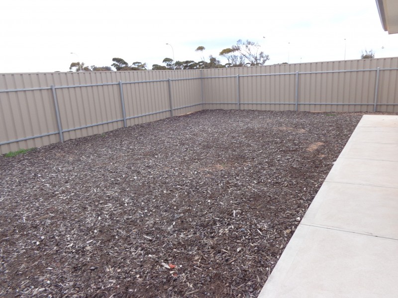 2 Gale Street, Whyalla Jenkins SA 5609