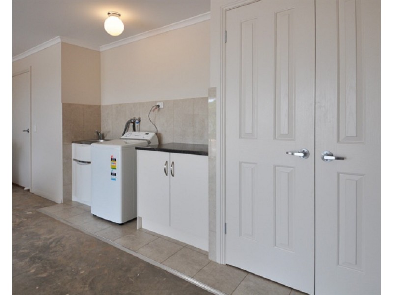 21 Essington Lewis Ave, Whyalla SA 5600