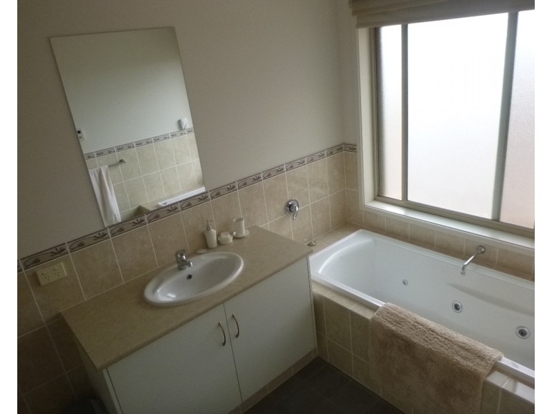 37 Starke Circle, Whyalla Jenkins SA 5609