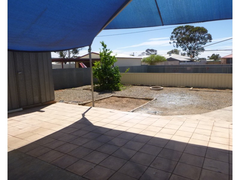 54 McRitchie Cres, Whyalla Stuart SA 5608