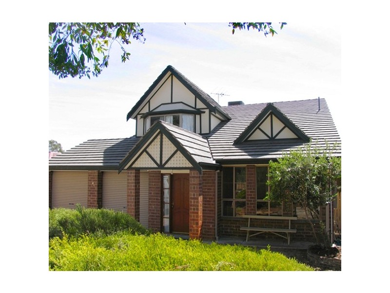33 Homestead Drive, Aberfoyle Park SA 5159