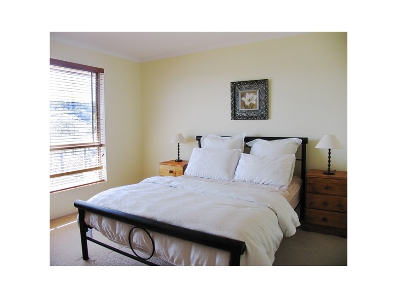 33 Homestead Drive, Aberfoyle Park SA 5159