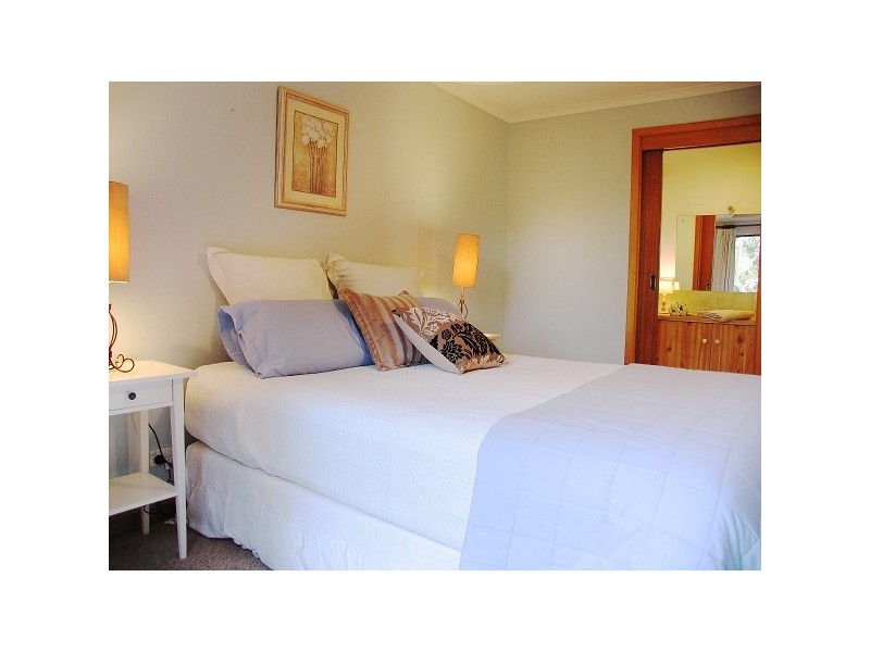 14 Currawong Cres, Coromandel Valley SA 5051