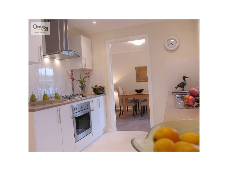 16 Sun Cresent, Happy Valley SA 5159