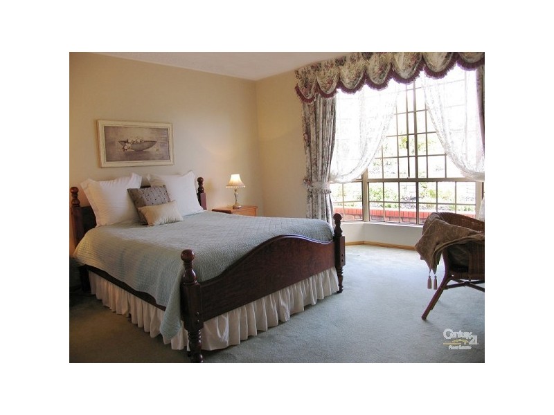 68 Seaview Drive, Happy Valley SA 5159