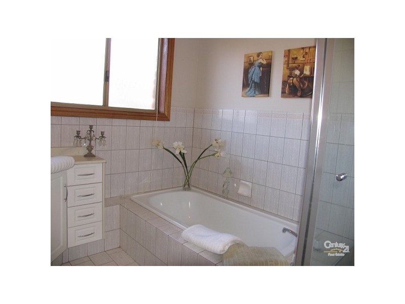 68 Seaview Drive, Happy Valley SA 5159