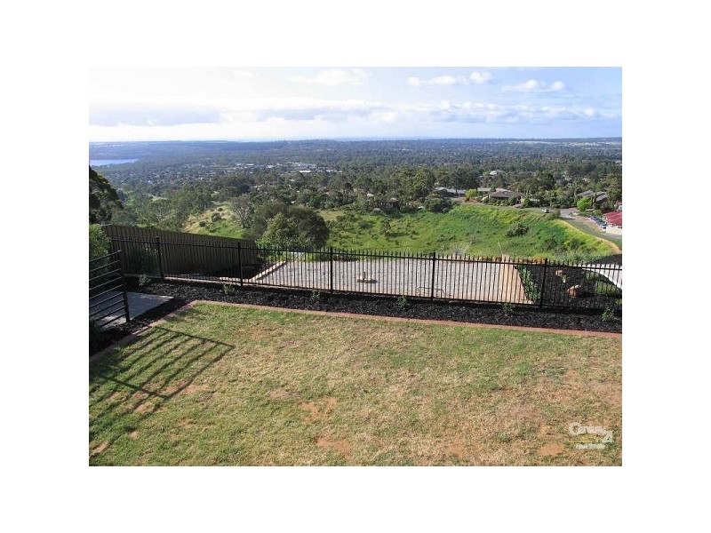 68 Seaview Drive, Happy Valley SA 5159