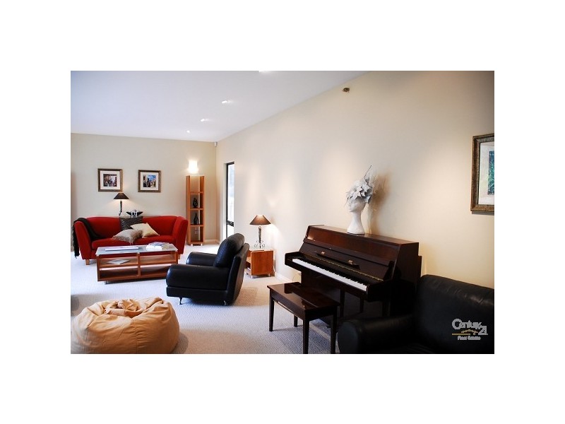 19 Swallow Drive, Flagstaff Hill SA 5159