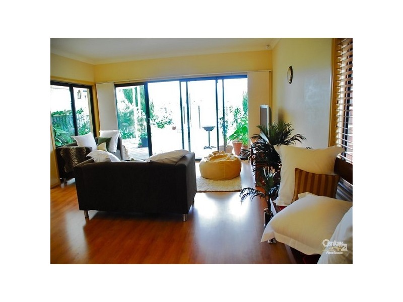 48 Sheaoak Drive, Mawson Lakes SA 5095