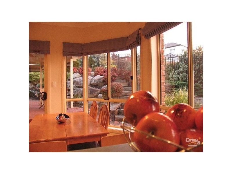 18 Sandalwood Crescent, Flagstaff Hill SA 5159