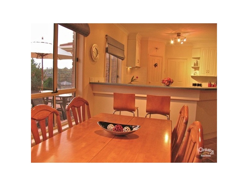 18 Sandalwood Crescent, Flagstaff Hill SA 5159