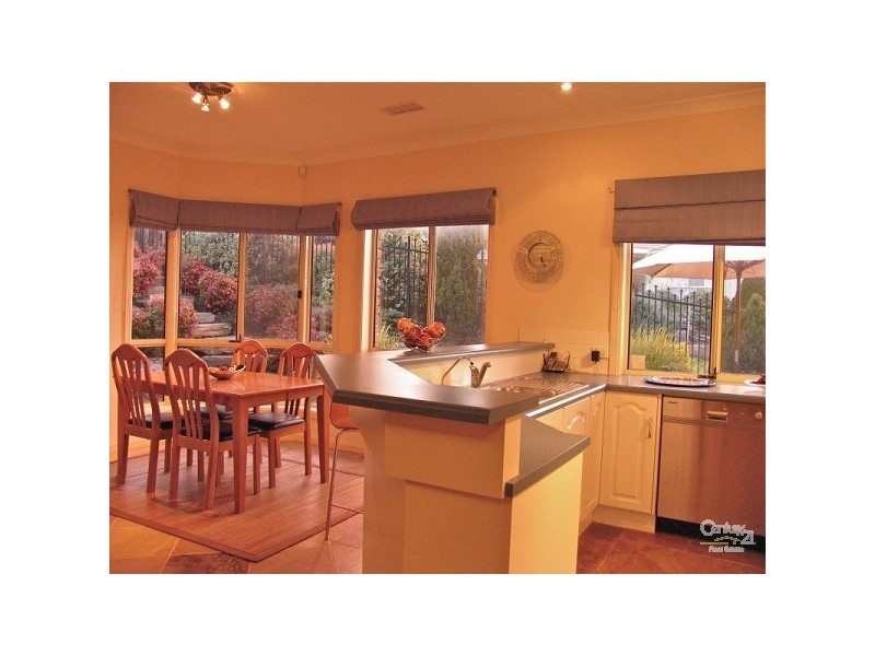 18 Sandalwood Crescent, Flagstaff Hill SA 5159