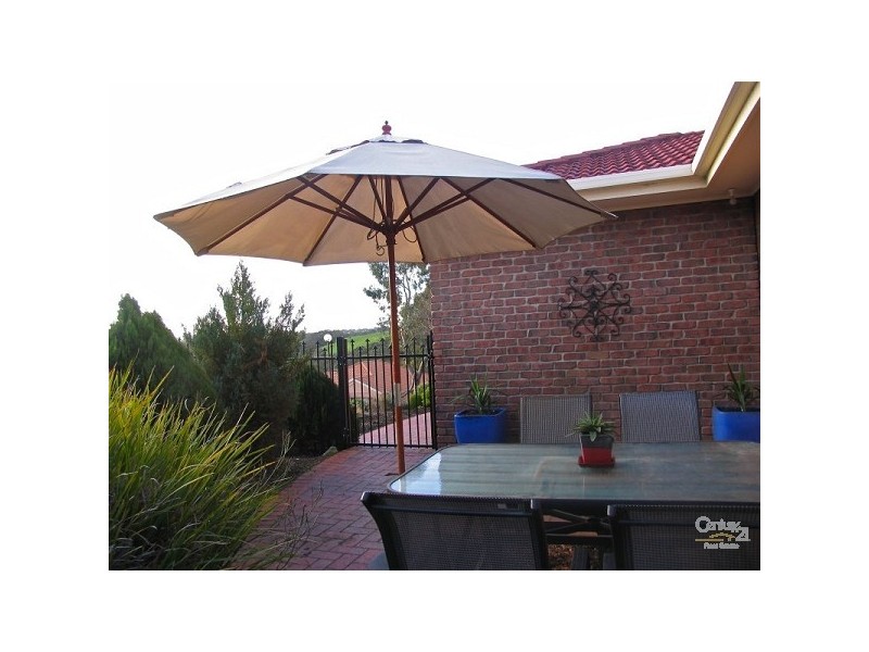 18 Sandalwood Crescent, Flagstaff Hill SA 5159