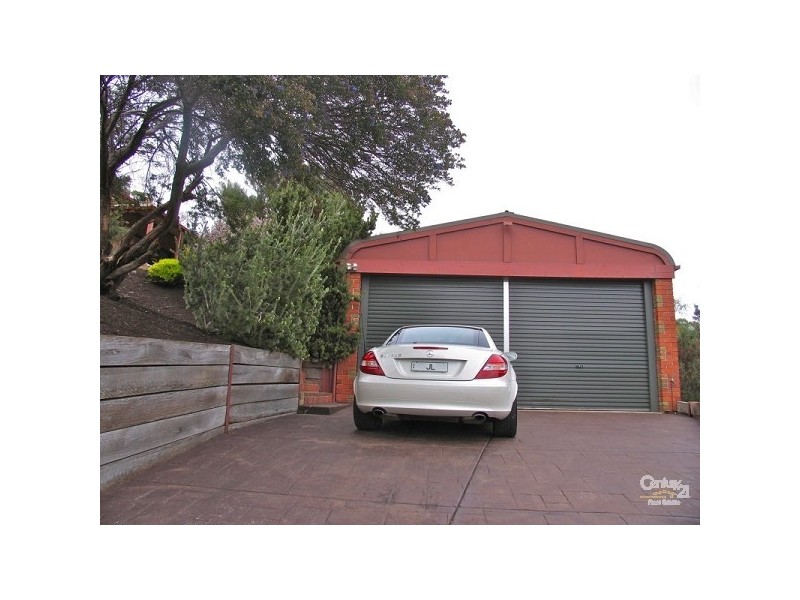 10 Crowsnest Court, Coromandel Valley SA 5051