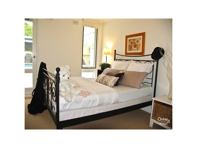 20 Ingomar Court, Hallett Cove SA 5158
