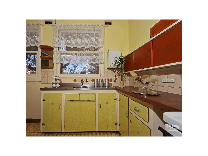 2 Torquay Road, Sturt SA 5047