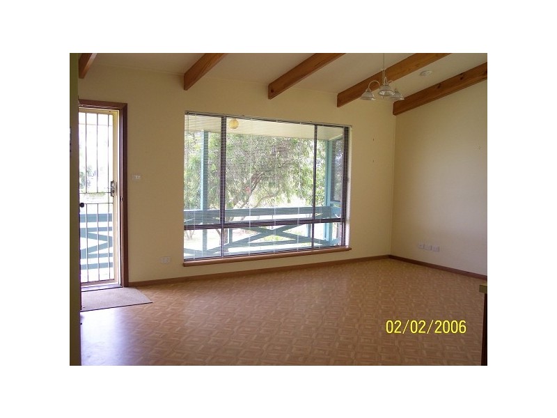 33 ELIZABETH CRESCENT, Carrickalinga SA 5204