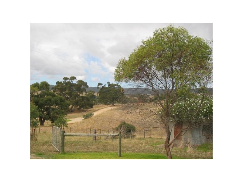 589 661 Hay Flat Road, Hay Flat SA 5204