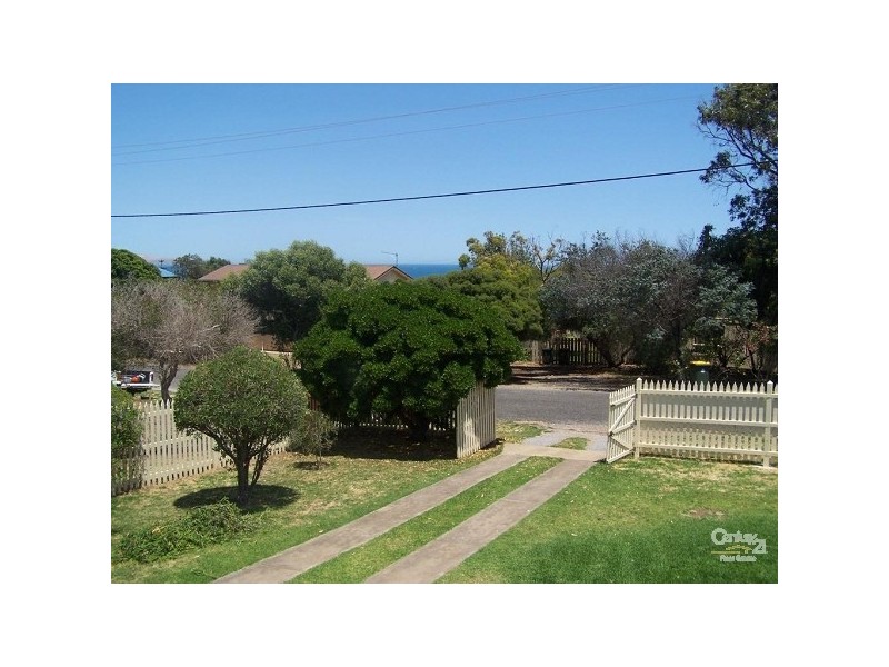 33 Elizabeth Crescent, Carrickalinga SA 5204
