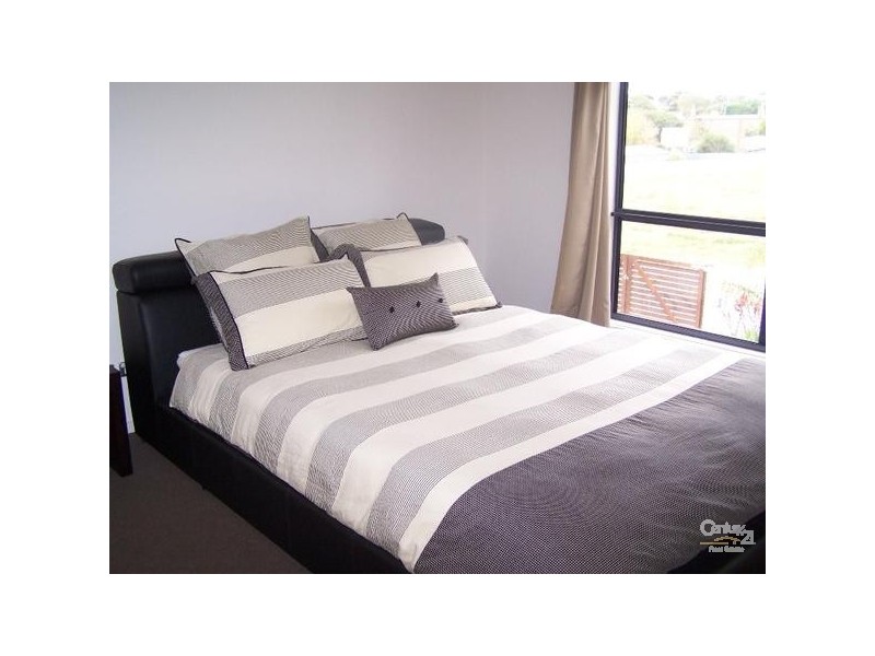 2 Herbert Street, Normanville SA 5204